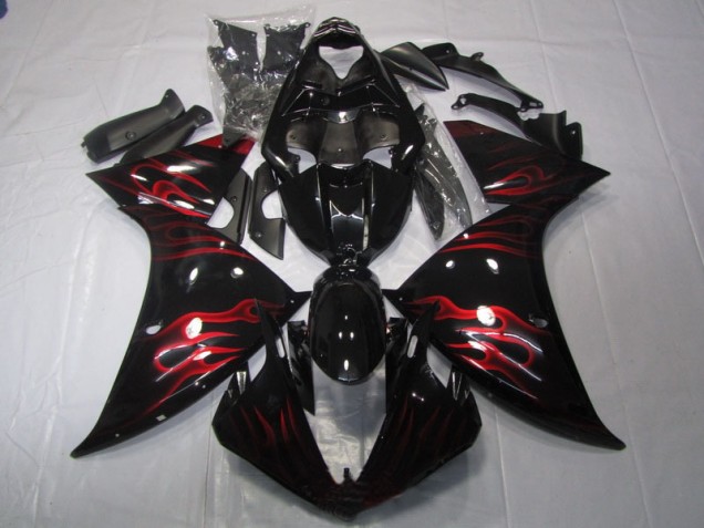 Yamaha R1 2009-2011 Verkleidungen - Schwarz rote Flamme